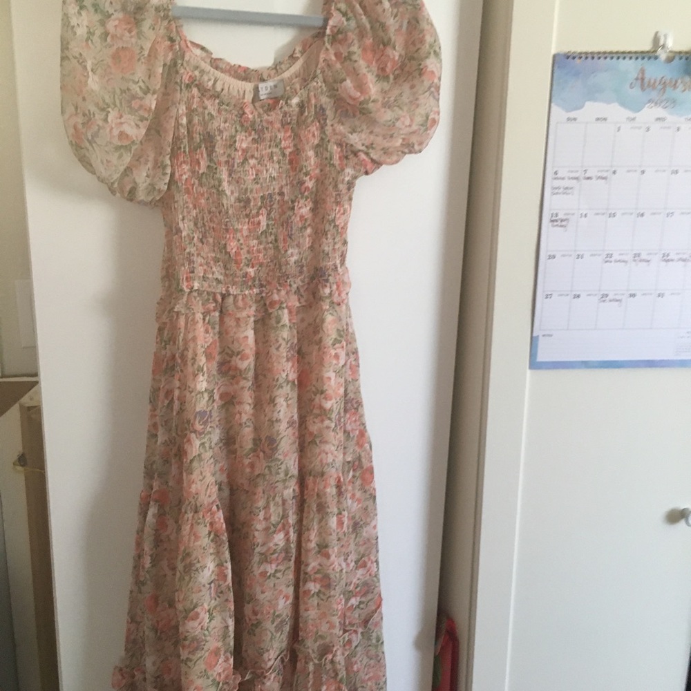 Floral puff sleeve midi dress